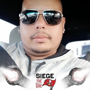 Meet your Posher, Luis